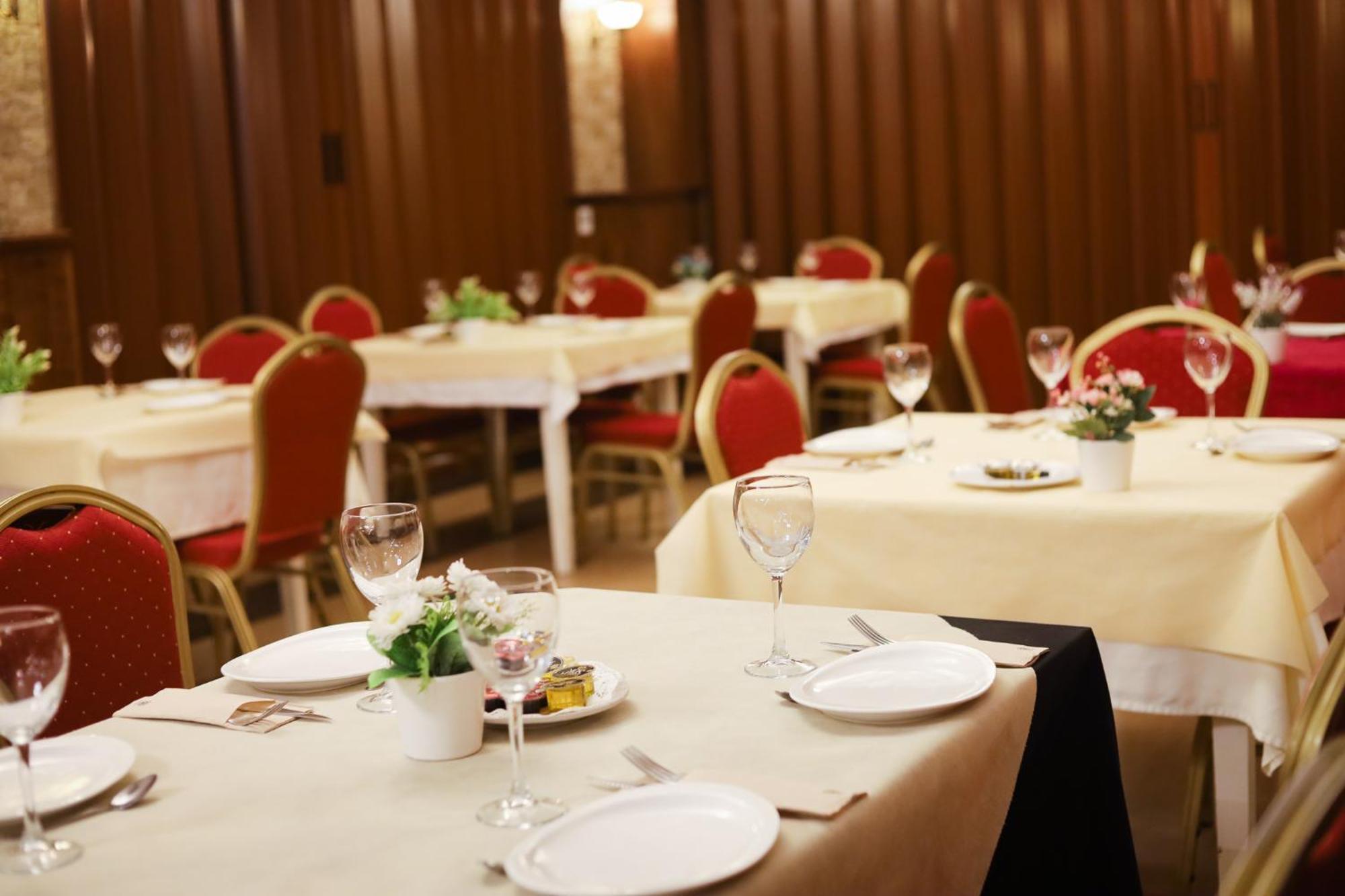 Hospedium Dlj Hostal Ben Nassar Arjona Εξωτερικό φωτογραφία